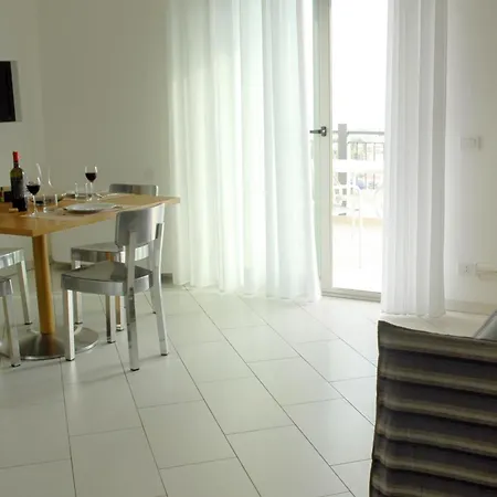 Sikelika Sul Mare Hotel apartamentowy