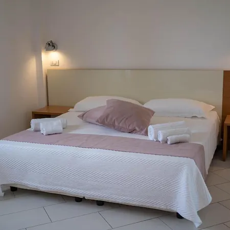 Sikelika Sul Mare Hotel apartamentowy 4*