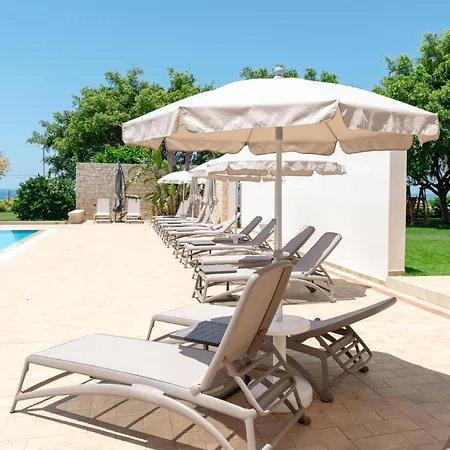 Sikelika Sul Mare Aparthotel 4*