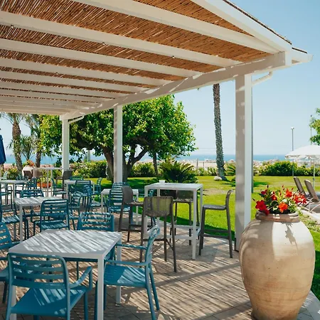 Sikelika Sul Mare Aparthotel