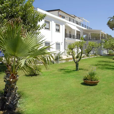 Sikelika Sul Mare Aparthotel